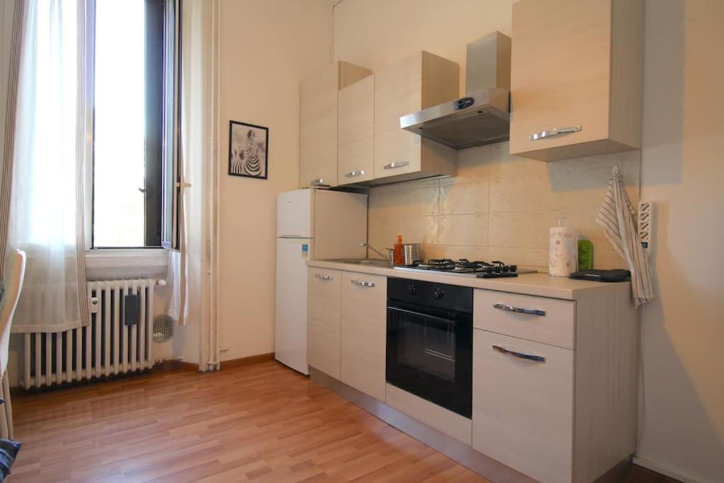 Appartamento Splendido Bilocale A 4 Fermate Dal Duomo Milano Esterno foto